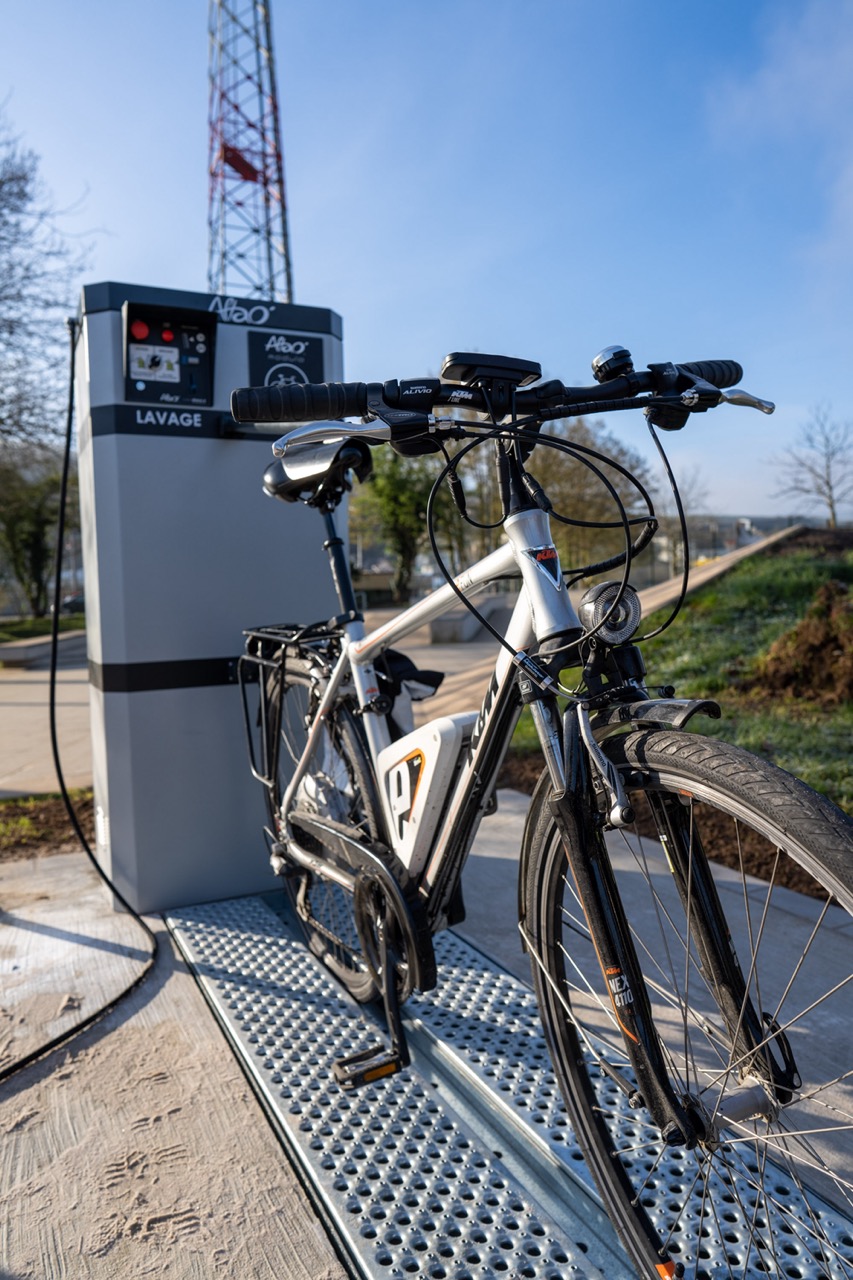 home bike wash station